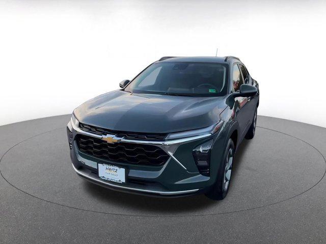 used 2025 Chevrolet Trax car, priced at $19,289