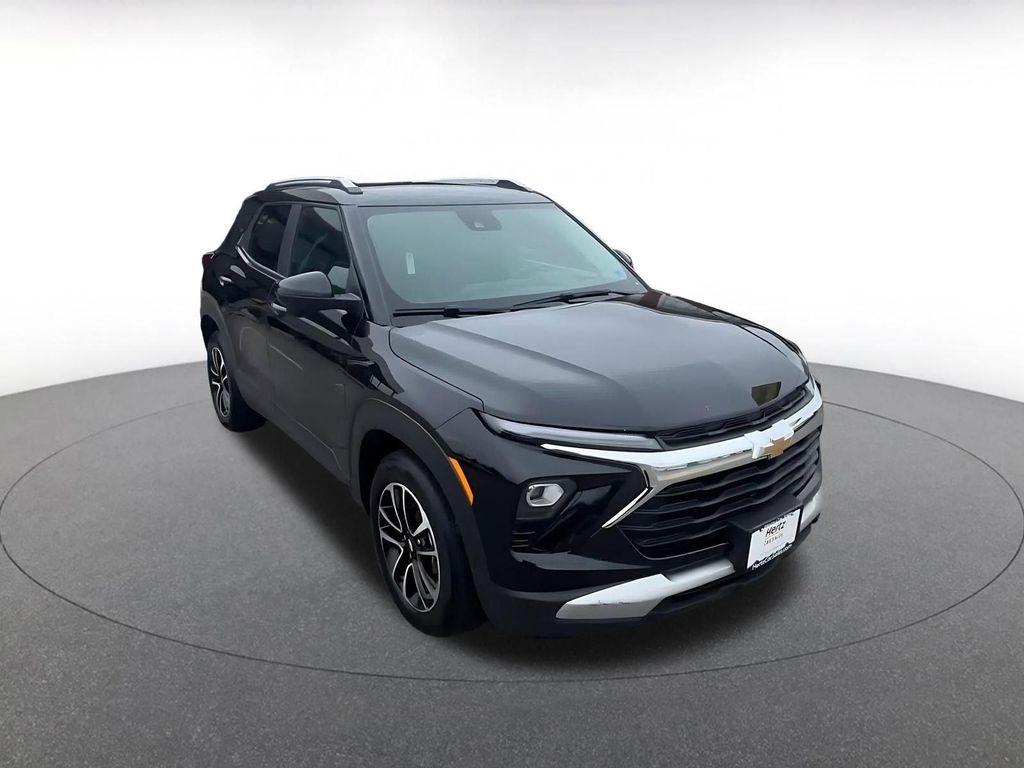 used 2025 Chevrolet TrailBlazer car, priced at $21,598