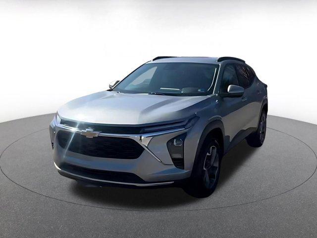used 2025 Chevrolet Trax car, priced at $19,387