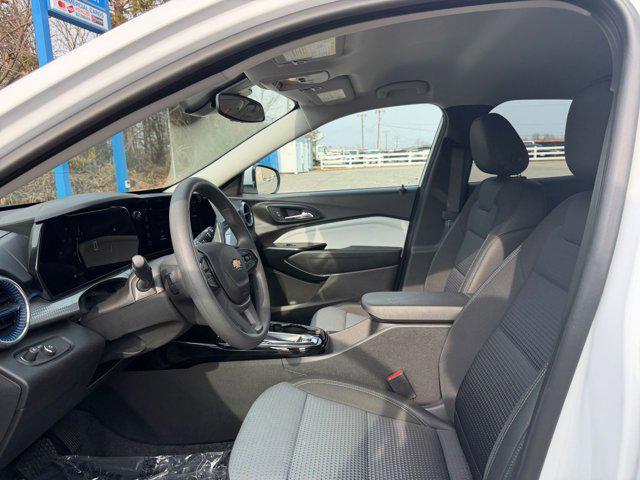 used 2025 Chevrolet Trax car, priced at $20,273