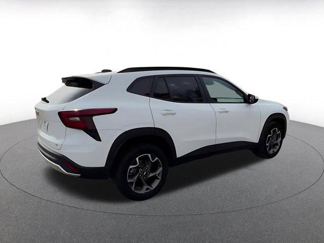 used 2025 Chevrolet Trax car, priced at $20,273