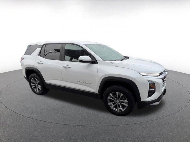 used 2025 Chevrolet Equinox car, priced at $23,394