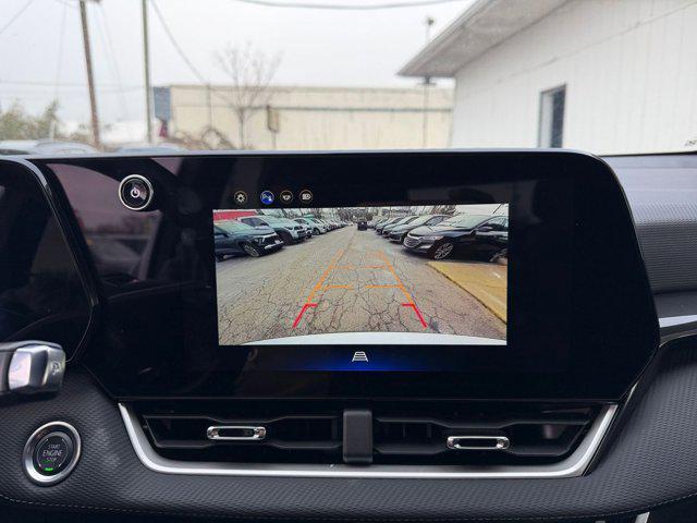 used 2025 Chevrolet Equinox car, priced at $23,394