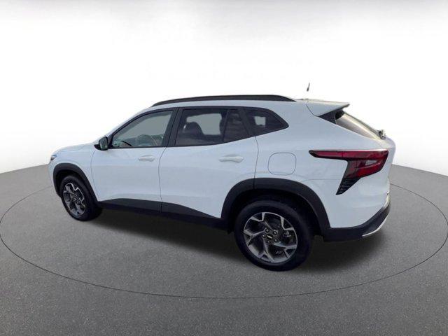 used 2025 Chevrolet Trax car, priced at $19,469