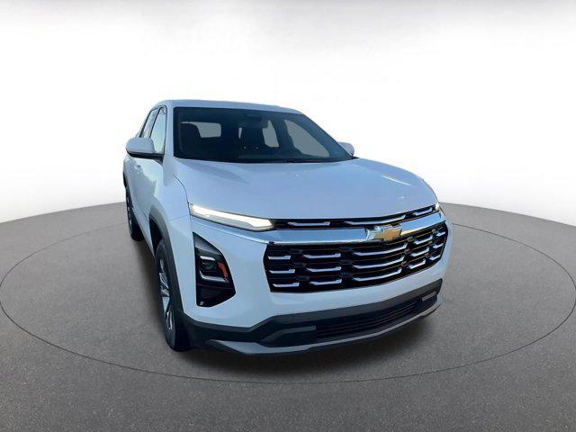 used 2025 Chevrolet Equinox car, priced at $25,341