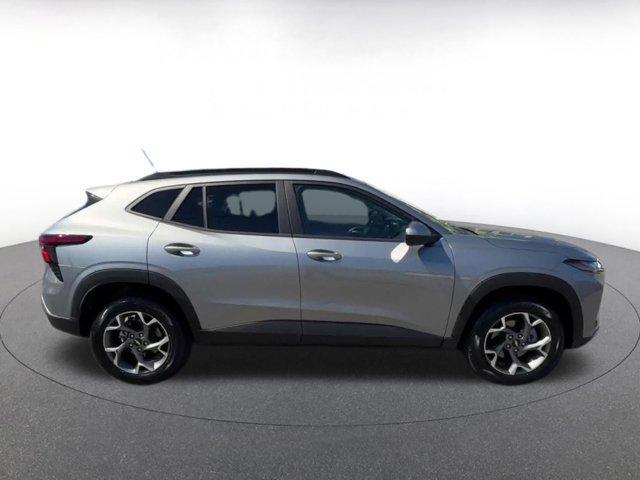 used 2025 Chevrolet Trax car, priced at $20,061