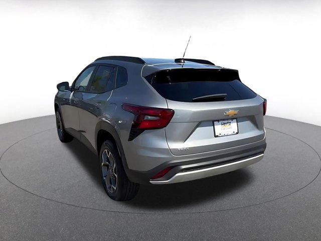 used 2025 Chevrolet Trax car, priced at $20,061
