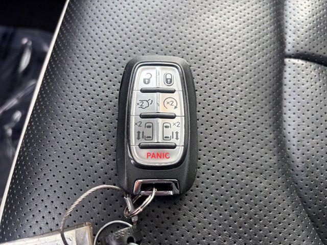 used 2025 Chrysler Pacifica car, priced at $31,671