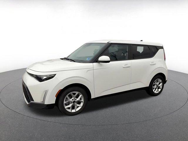 used 2025 Kia Soul car, priced at $17,448