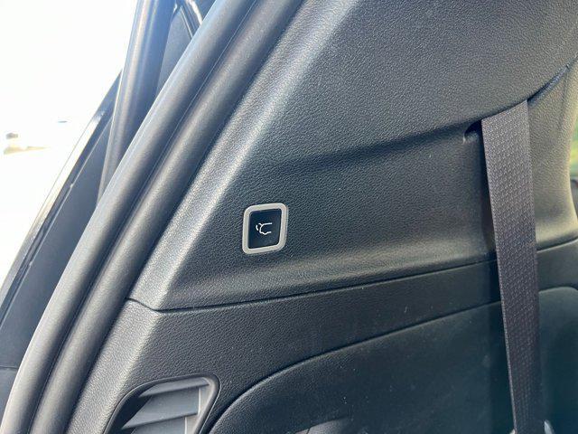 used 2025 Chrysler Pacifica car, priced at $31,471