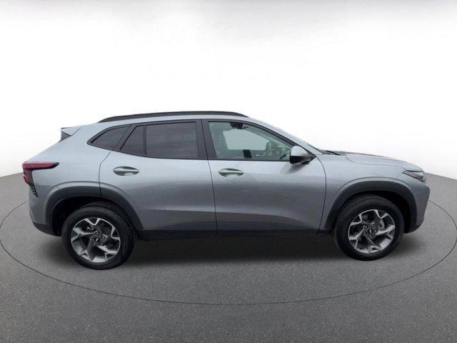 used 2025 Chevrolet Trax car, priced at $19,539