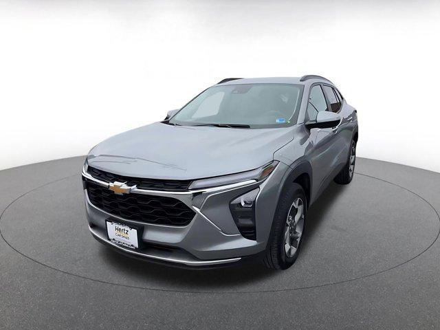 used 2025 Chevrolet Trax car, priced at $19,539