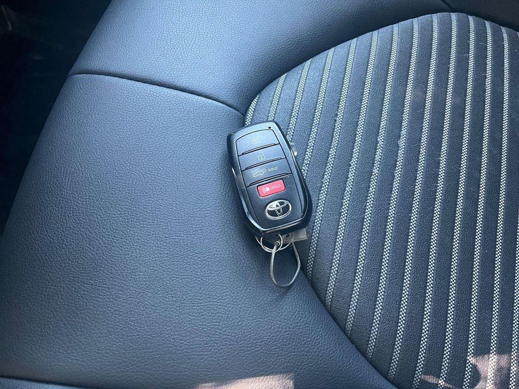 used 2025 Toyota Highlander car, priced at $41,598