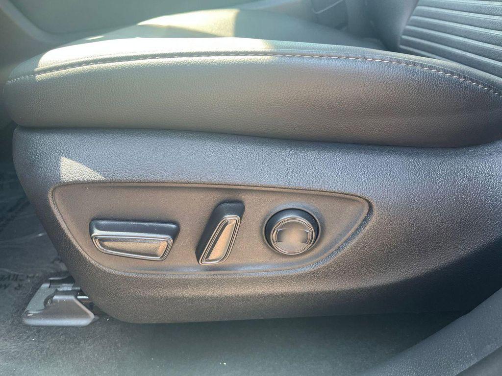 used 2025 Toyota Highlander car, priced at $41,598