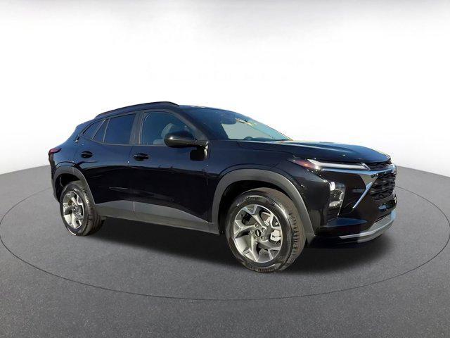 used 2025 Chevrolet Trax car, priced at $20,760