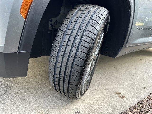 used 2024 Chevrolet Traverse car, priced at $37,182