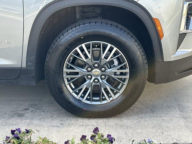 used 2024 Chevrolet Traverse car, priced at $37,182