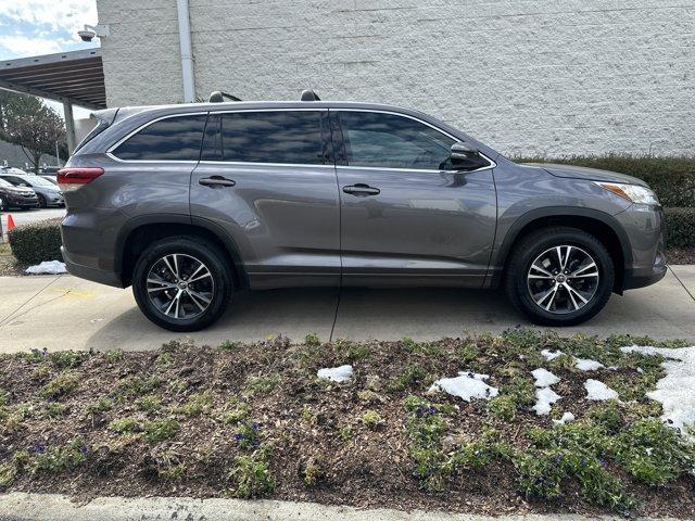 used 2018 Toyota Highlander car, priced at $18,982