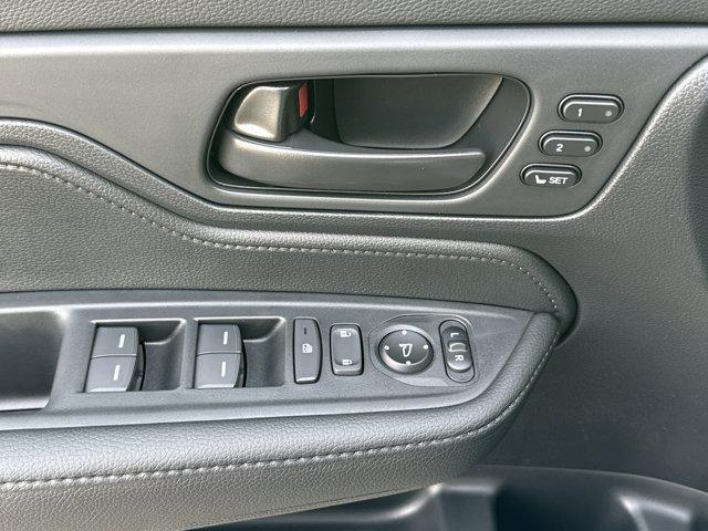 new 2026 Honda Odyssey car, priced at $43,645