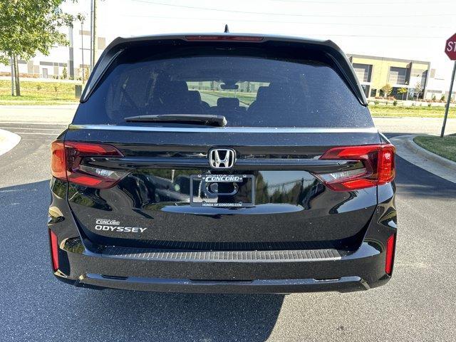 new 2026 Honda Odyssey car, priced at $43,290