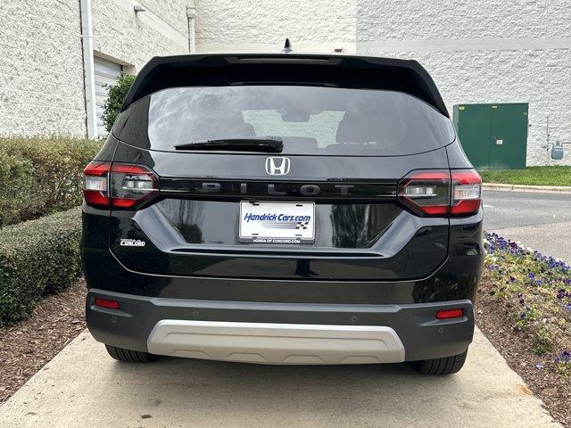used 2024 Honda Pilot car, priced at $37,282