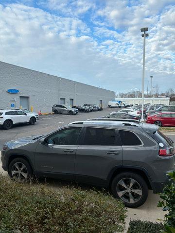 used 2020 Jeep Cherokee car, priced at $13,482