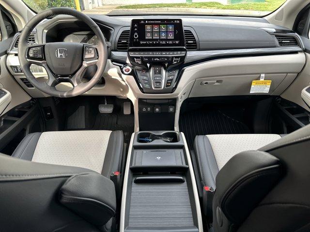 new 2026 Honda Odyssey car, priced at $52,190