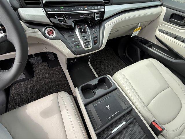 new 2026 Honda Odyssey car, priced at $43,290