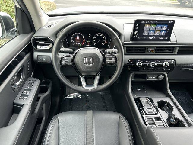 used 2025 Honda Pilot car, priced at $41,481