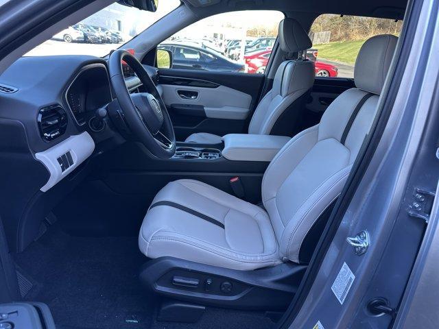 new 2026 Honda Pilot car, priced at $45,900