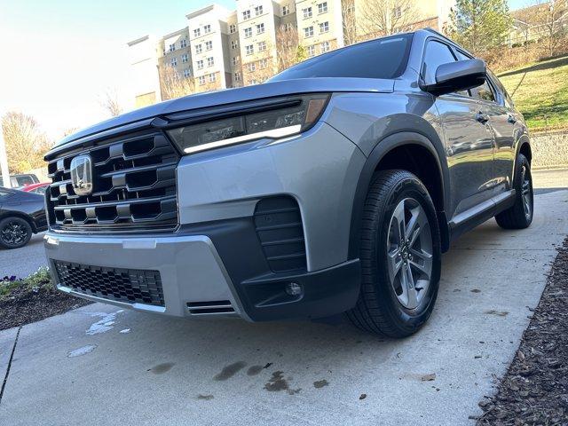 new 2026 Honda Pilot car, priced at $45,900