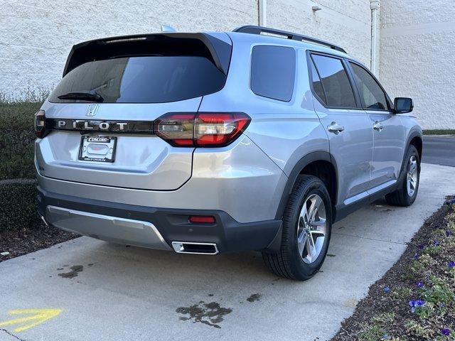 new 2026 Honda Pilot car, priced at $45,900