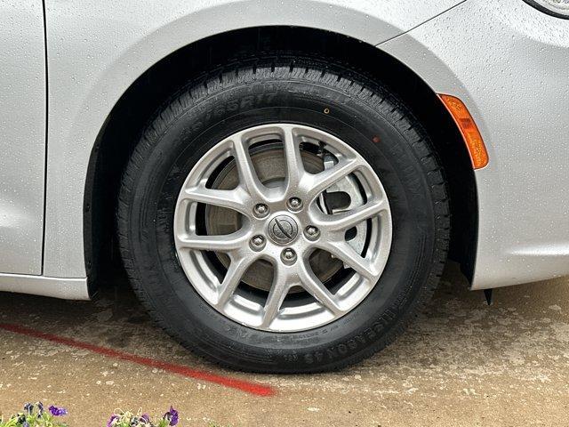 used 2024 Chrysler Pacifica car, priced at $26,982