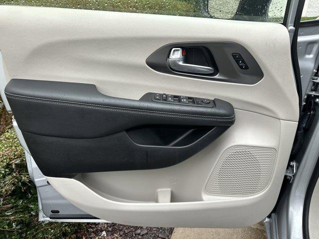 used 2024 Chrysler Pacifica car, priced at $26,982