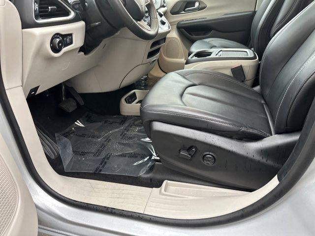 used 2024 Chrysler Pacifica car, priced at $26,982