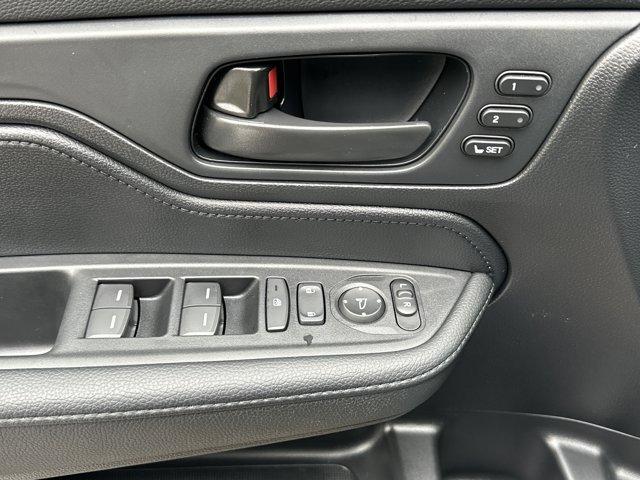 used 2025 Honda Odyssey car, priced at $40,882