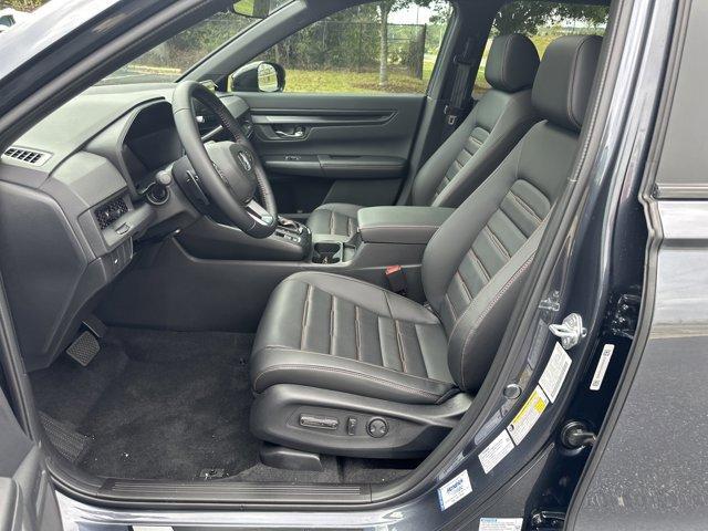 new 2026 Honda CR-V Hybrid car, priced at $39,175