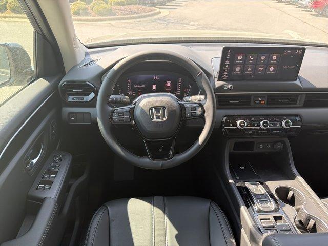 new 2026 Honda Pilot car, priced at $45,990