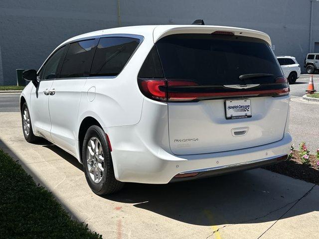 used 2024 Chrysler Pacifica car, priced at $27,081