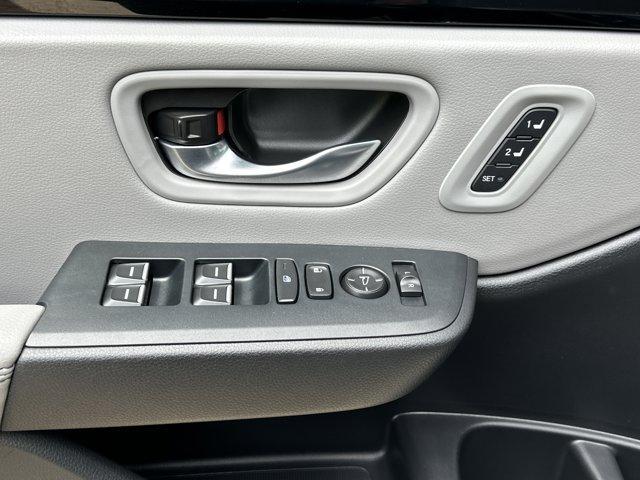 used 2025 Honda Pilot car, priced at $46,781