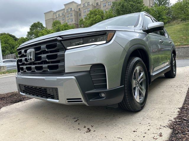 new 2026 Honda Pilot car, priced at $47,752