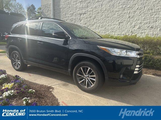 used 2017 Toyota Highlander car, priced at $22,981