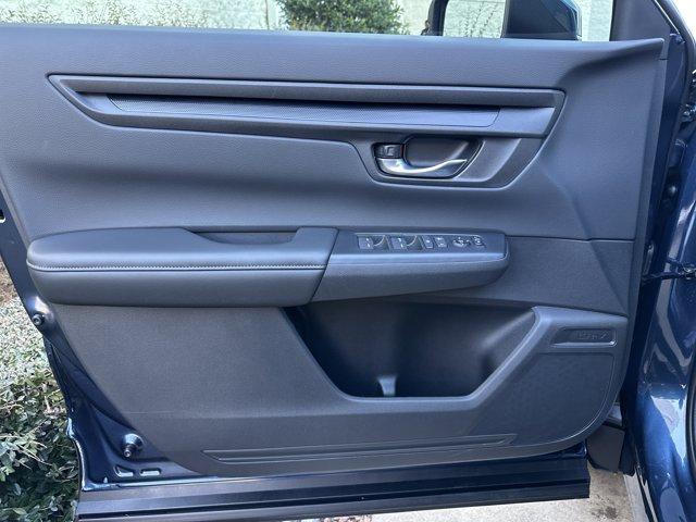 used 2025 Honda CR-V car, priced at $30,782