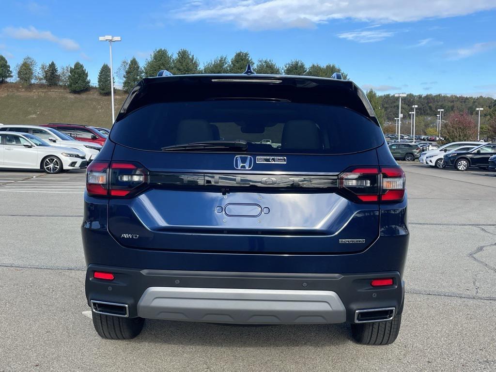 new 2025 Honda Pilot car, priced at $47,490