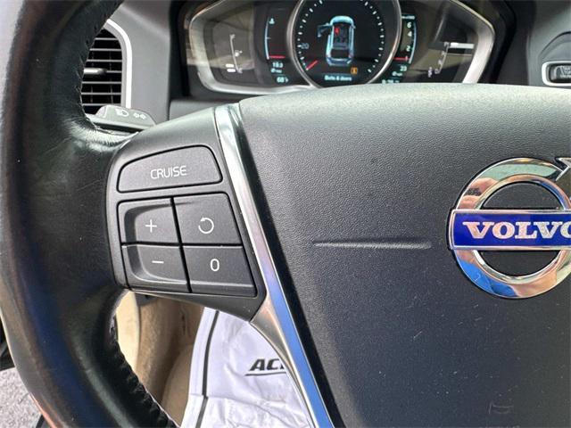 used 2015 Volvo XC60 car, priced at $9,871