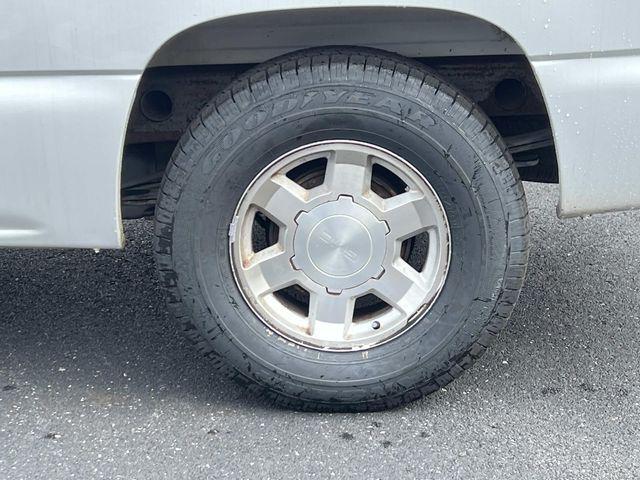 used 2005 GMC Sierra 1500 car, priced at $12,773