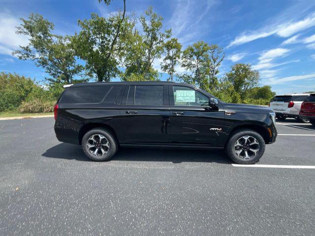 new 2025 GMC Yukon XL car, priced at $99,000