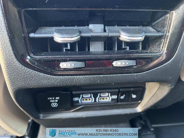 used 2024 Jeep Grand Cherokee car, priced at $34,900