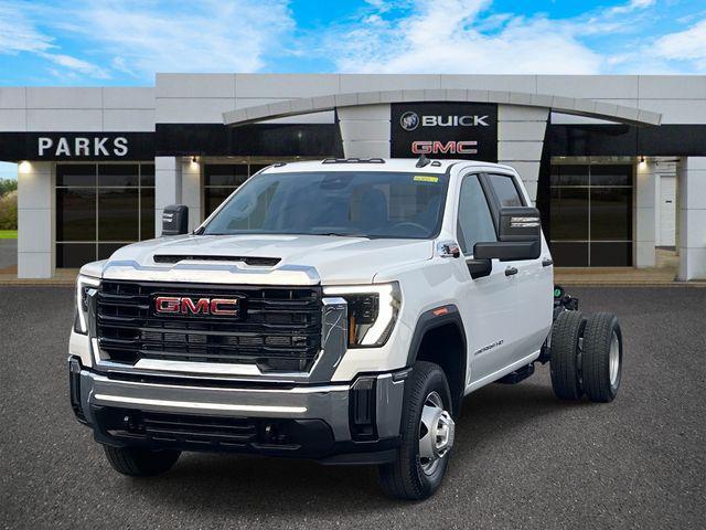 new 2026 GMC Sierra 3500 car, priced at $68,538