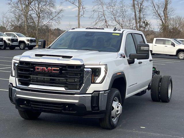 new 2026 GMC Sierra 3500 car, priced at $68,538